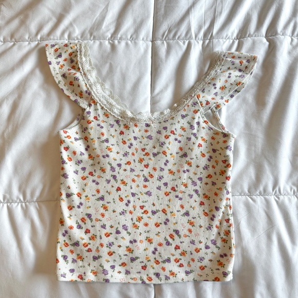 Stitch & Pine Cream Floral Lace V-neck Tank - Picture 6 of 6